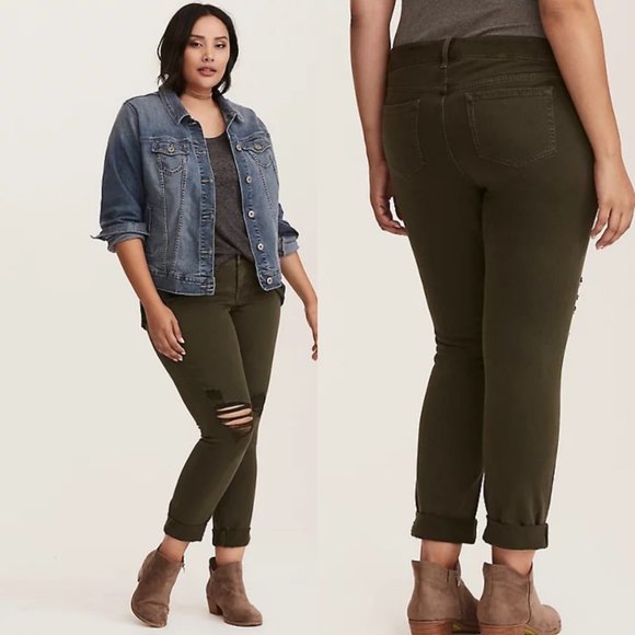 Torrid BOYFRIEND JEAN -  DISTRESSED OLIVE WASH size 14 - Picture 1 of 5